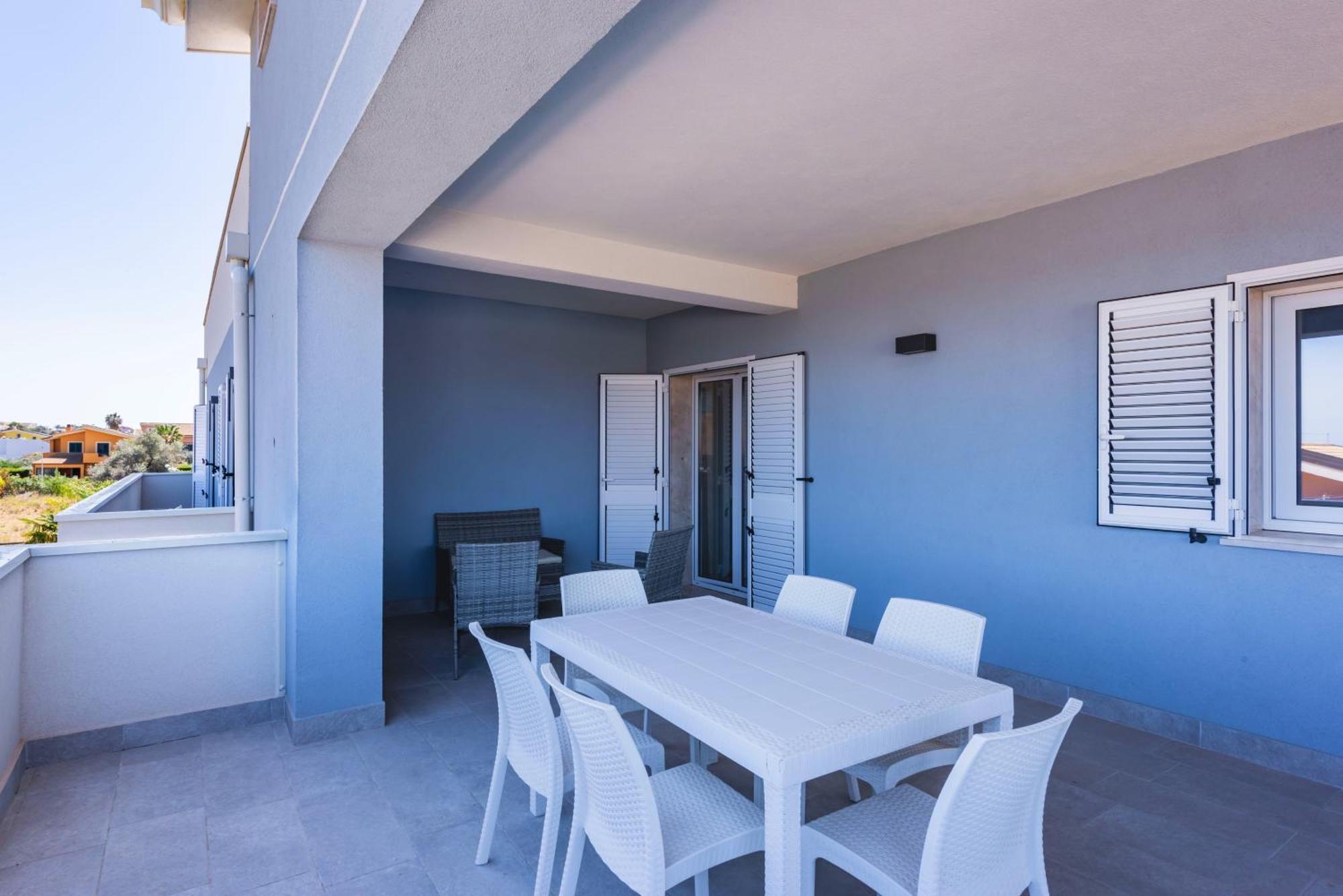 Etna Mare Apartments By Wonderful Italy Аугуста Екстериор снимка