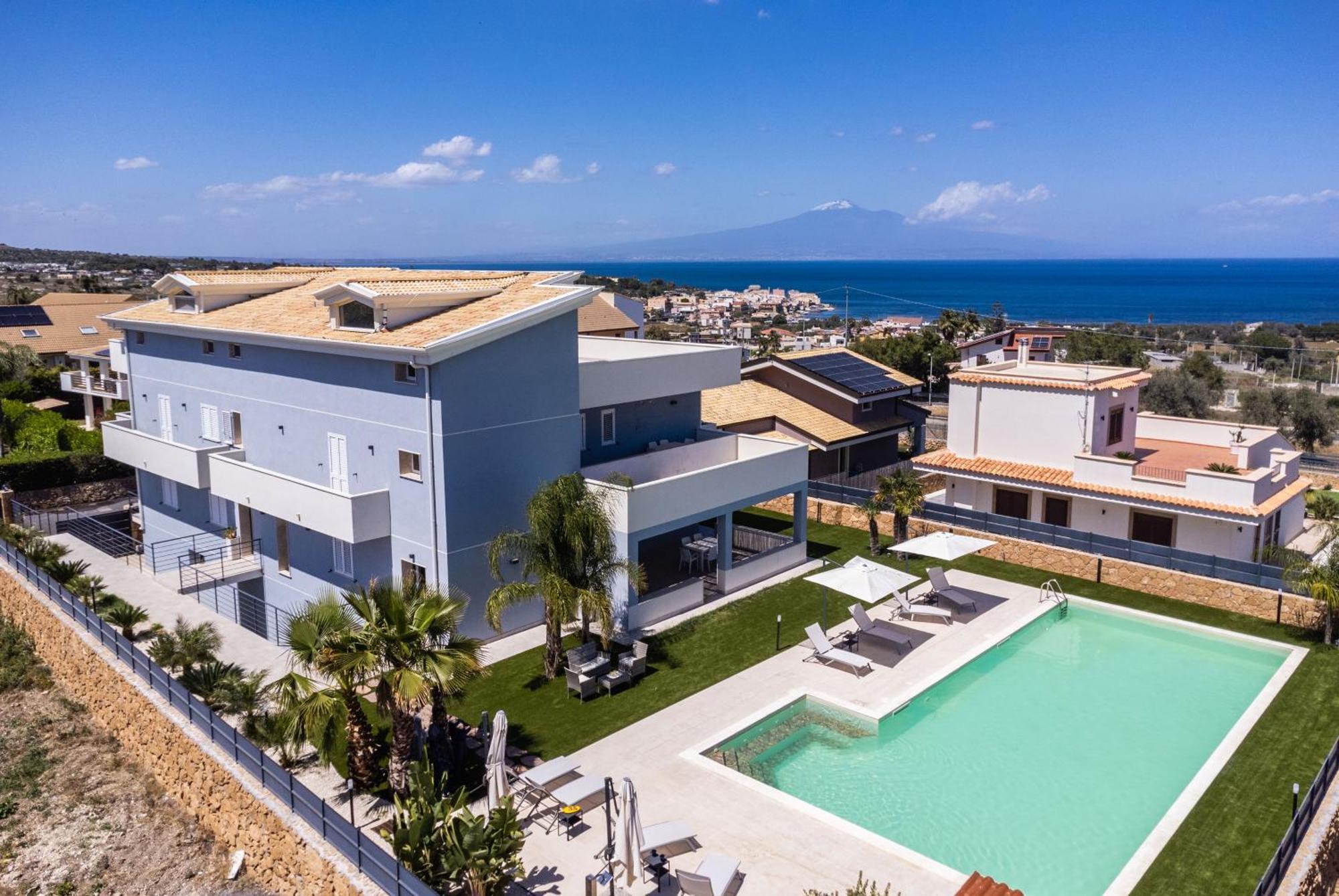 Etna Mare Apartments By Wonderful Italy Аугуста Екстериор снимка